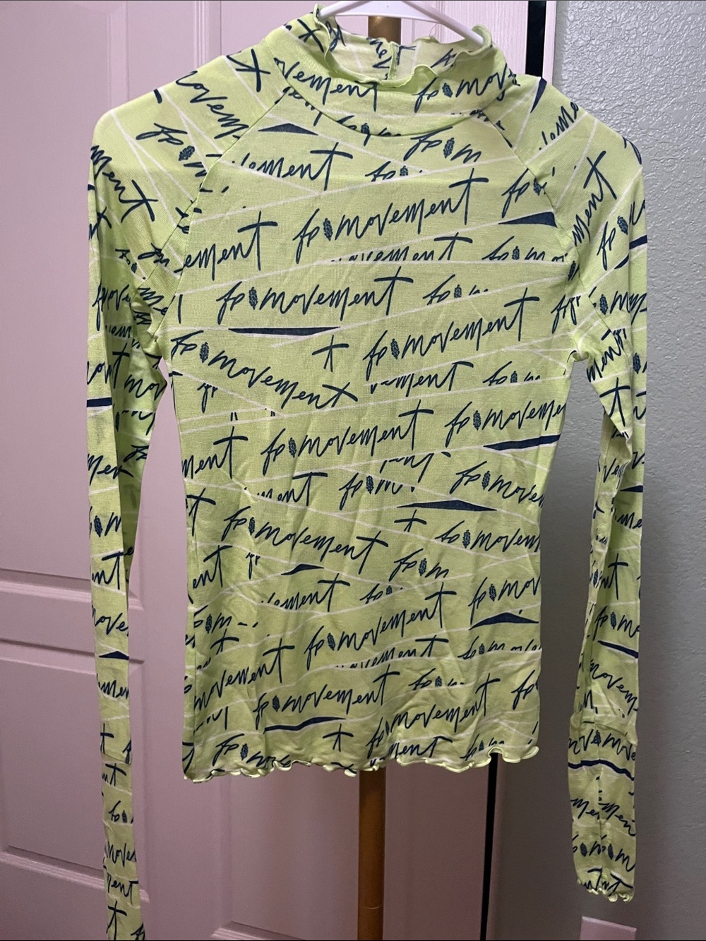 FP Movement by Free People Lime Script-Print Long Sleeve Top size XS NEW